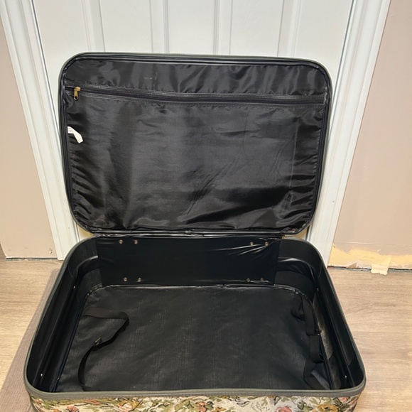 Vintage Suitcase w Matching Carryon - Picture 4 of 5